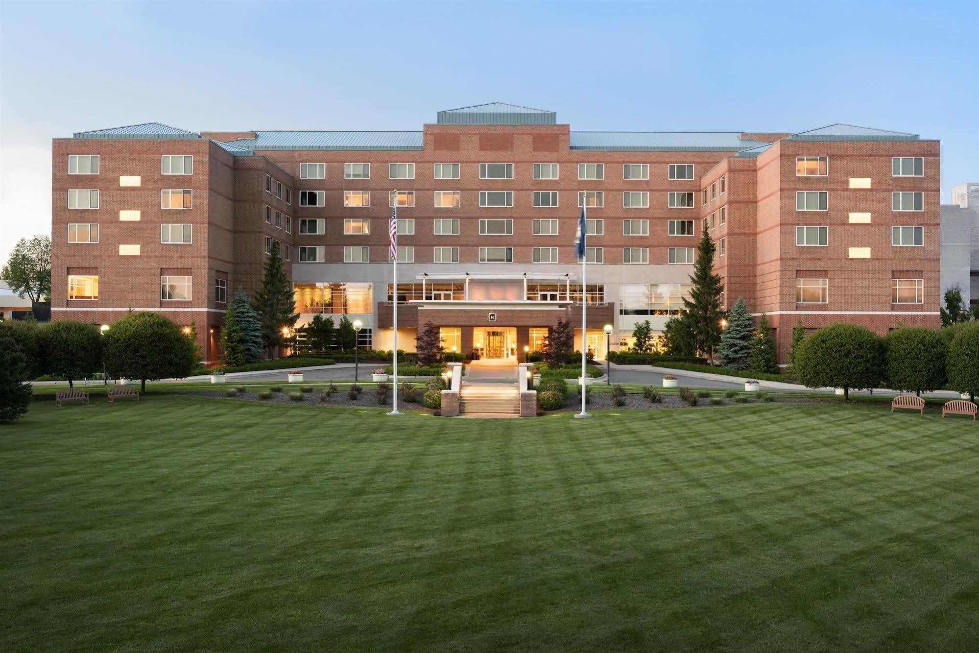 Hotel The H
